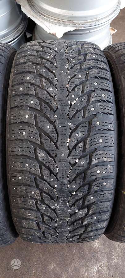 Nokian, зимние 275/45 R20