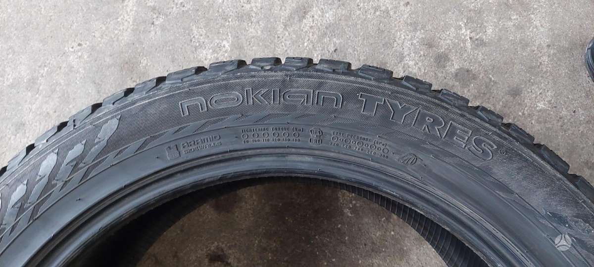 Nokian, žieminės 275/45 R20