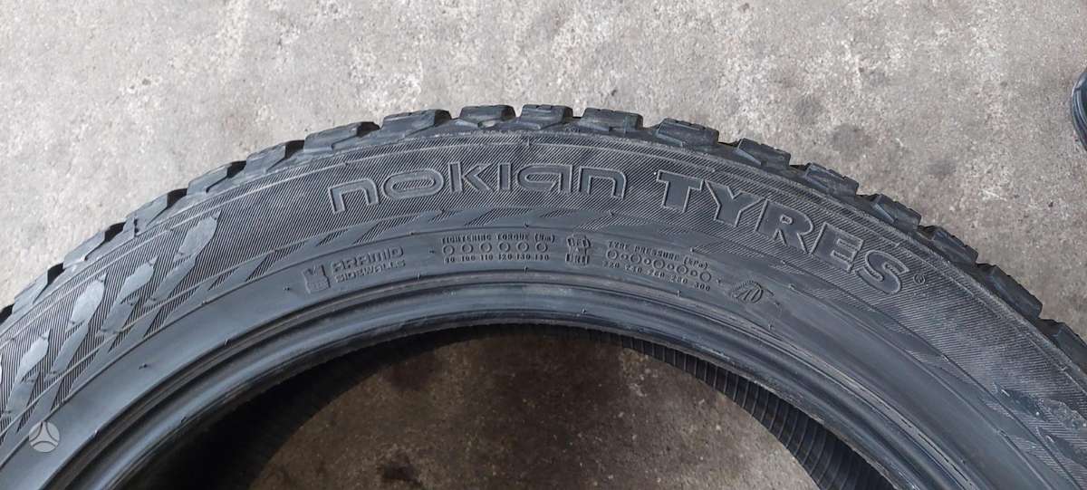 Nokian, зимние 275/45 R20