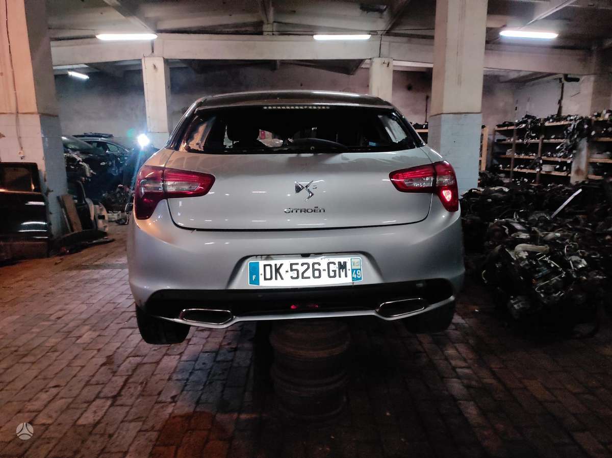 Citroen DS5