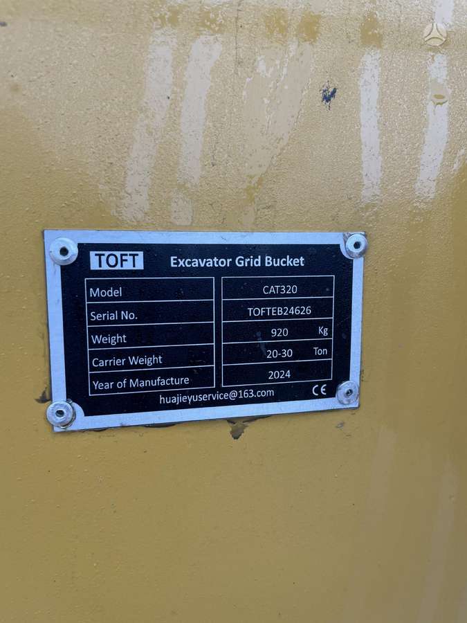 Caterpillar CAT 320, buckets
