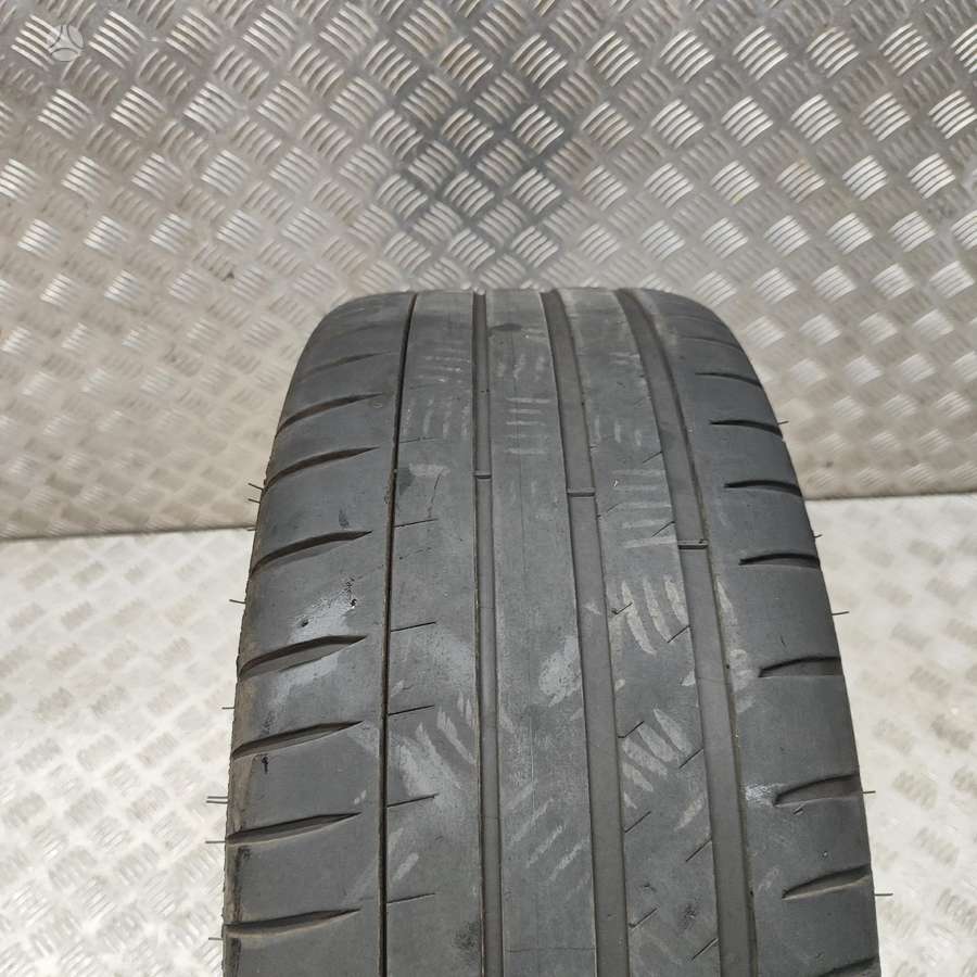 Audi RS3, lengvojo lydinio, R19