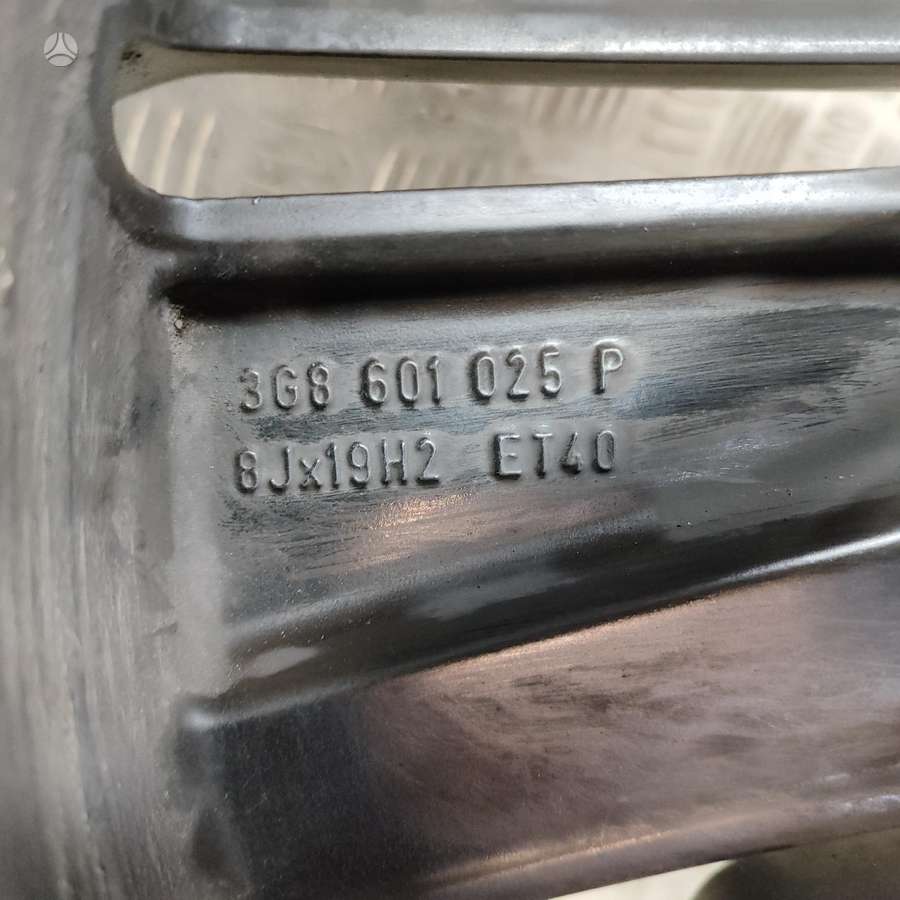 Volkswagen Arteon, light alloy, R19