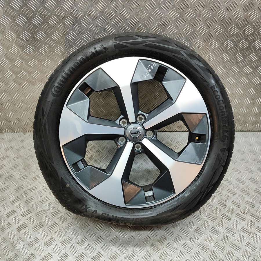 Volvo XC40, lengvojo lydinio, R19