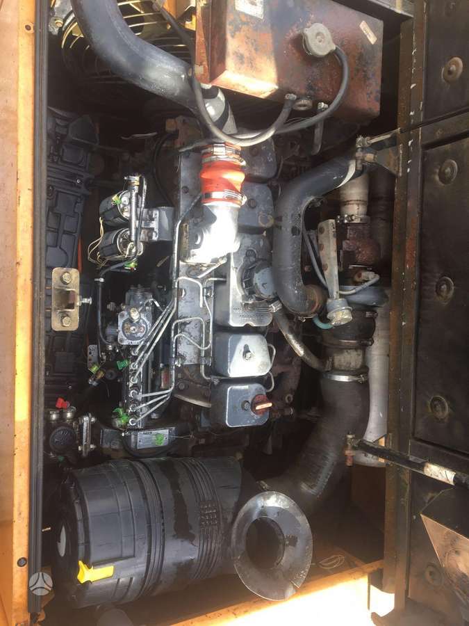 Case WX200, excavator
