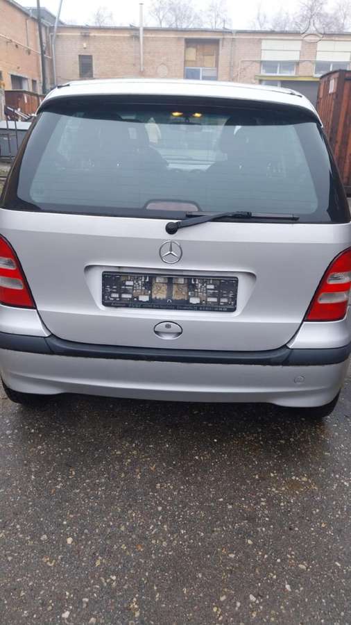 Mercedes-Benz A160