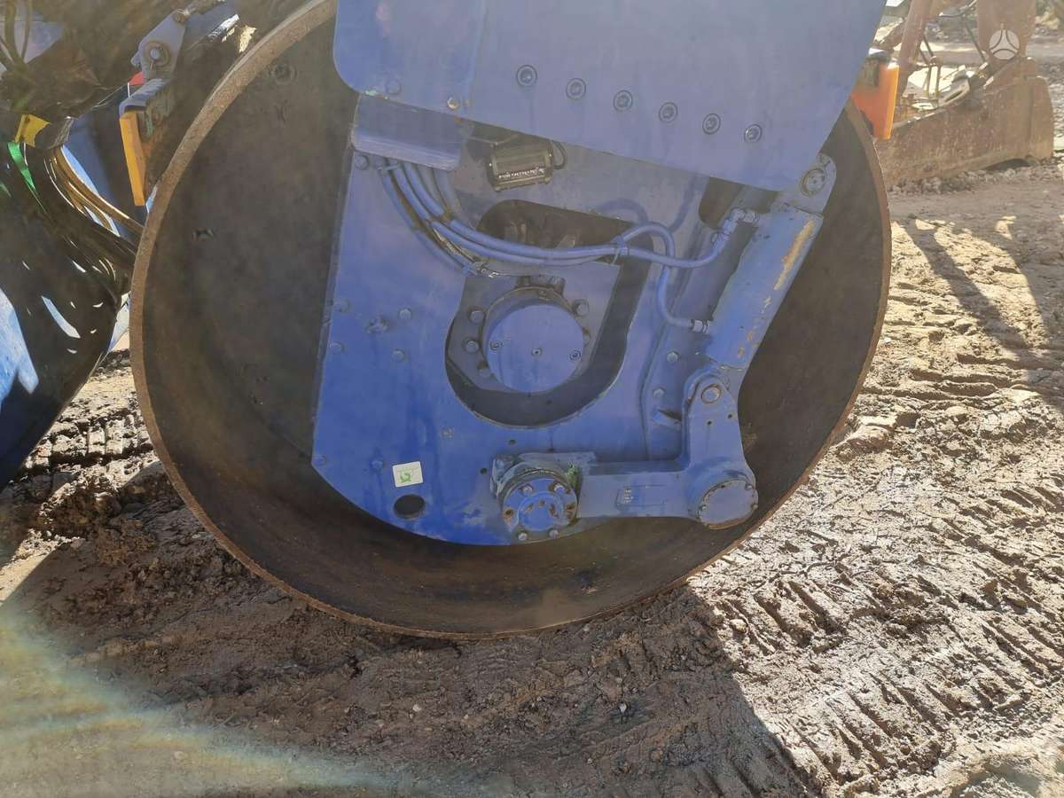 Ammann AV85 - 2, vibro technika