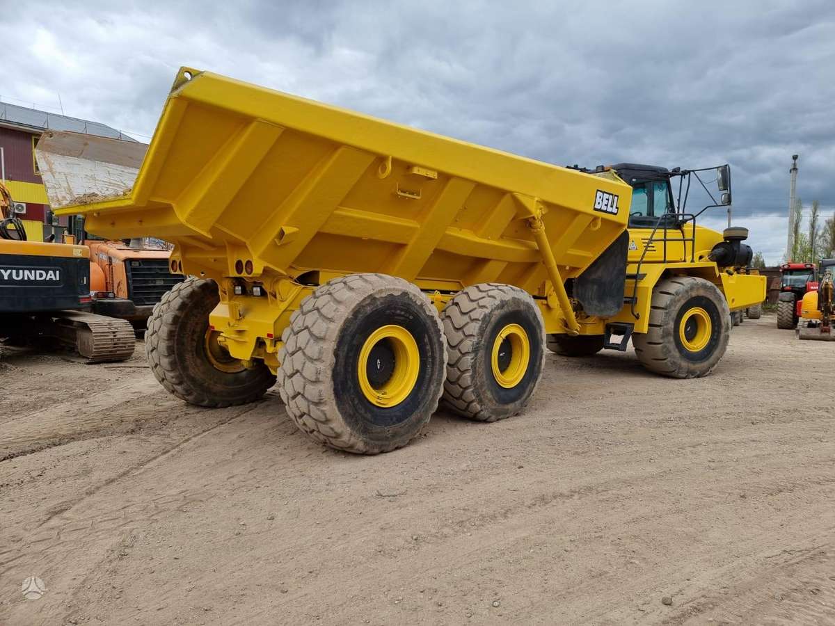 Bell B40 D 6x6, самосвалы