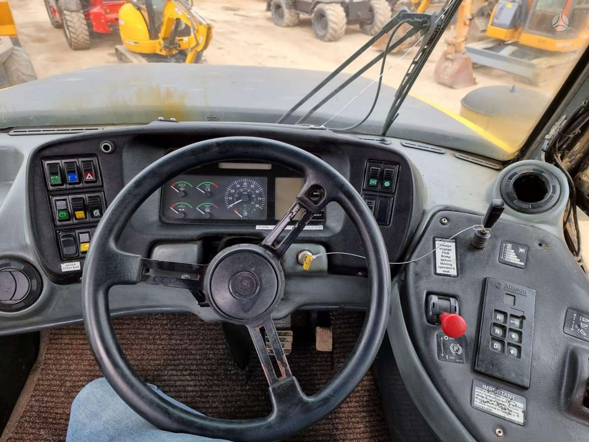 Bell B40 D 6x6, dumpers / tippers