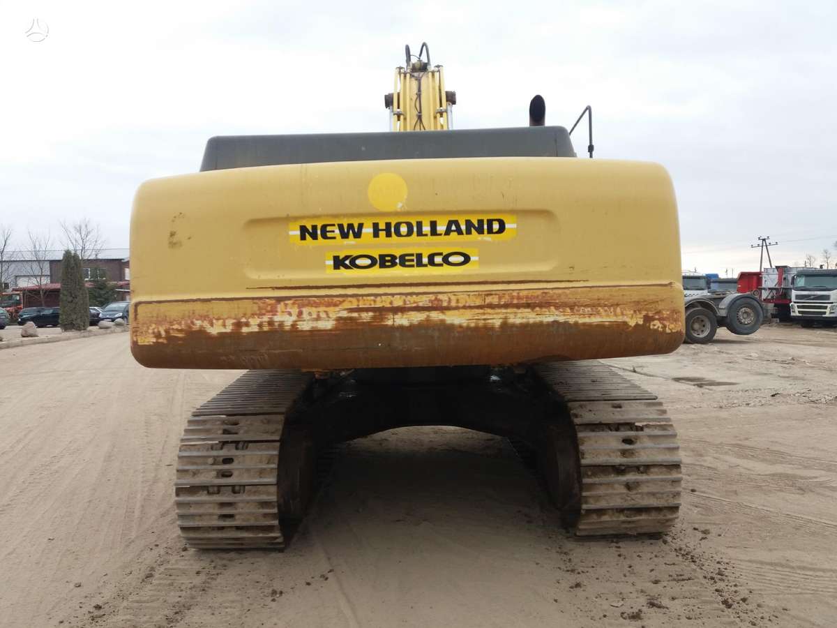New Holland E385, экскаваторы