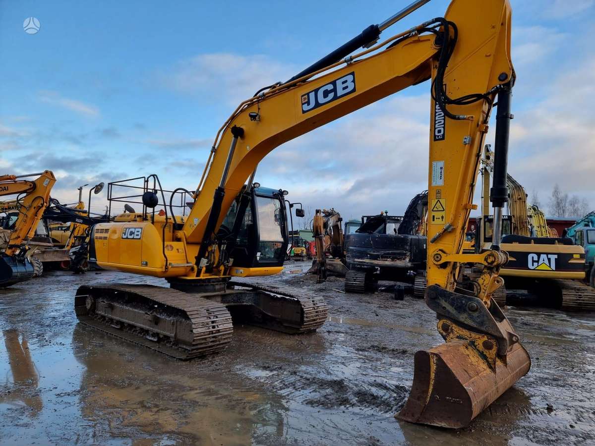 JCB JS220 LC, excavator