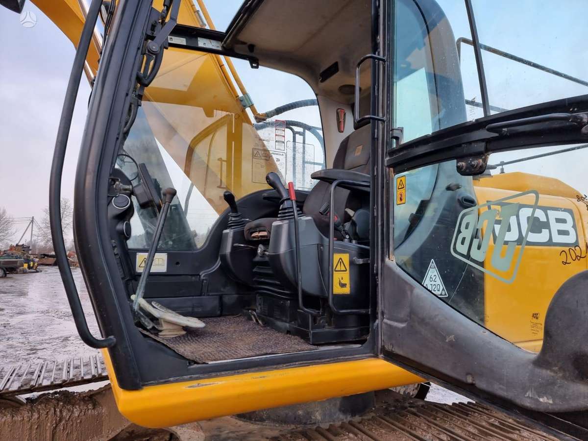 JCB JS220 LC, excavator