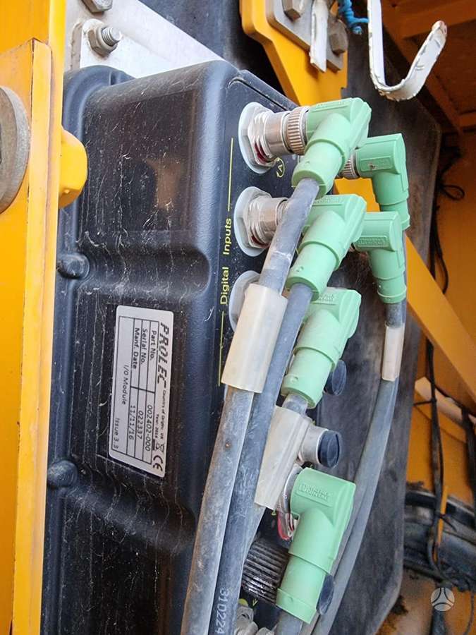 JCB JS220 LC, экскаваторы