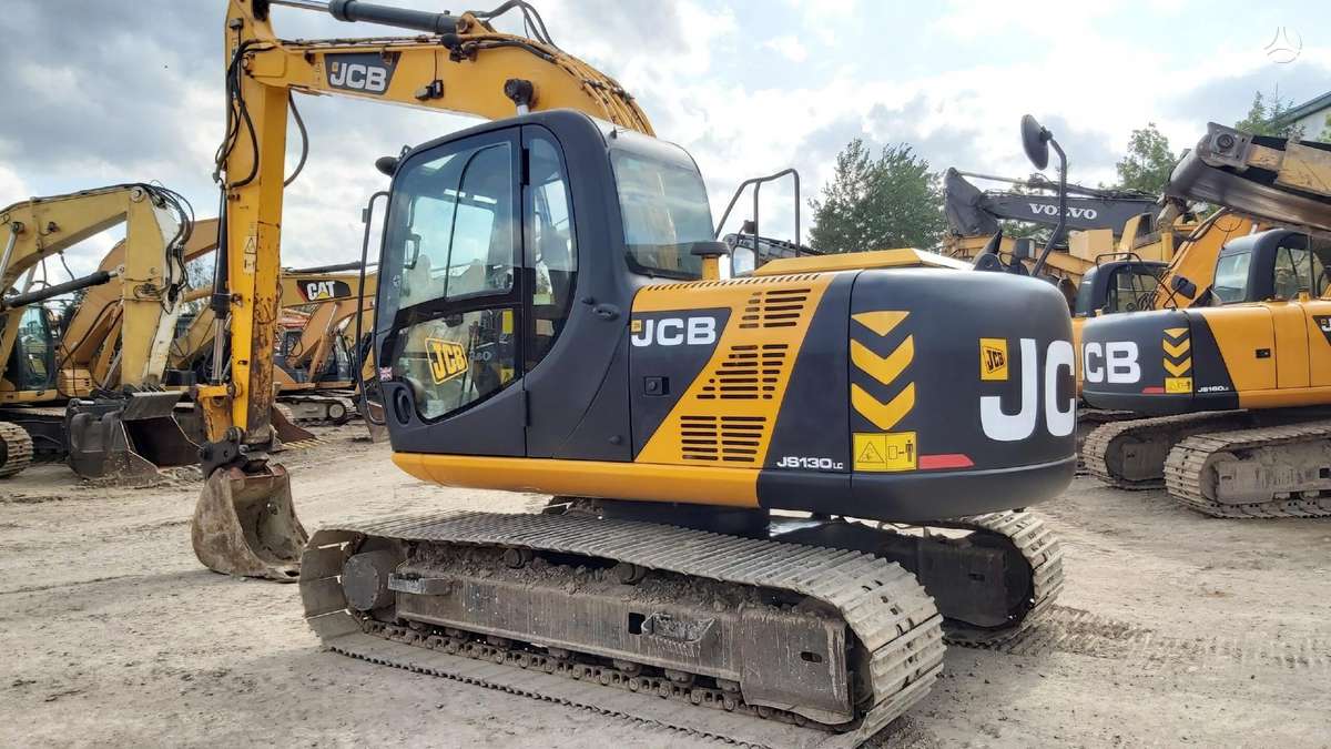 JCB JS130 LC, ekskavatoriai