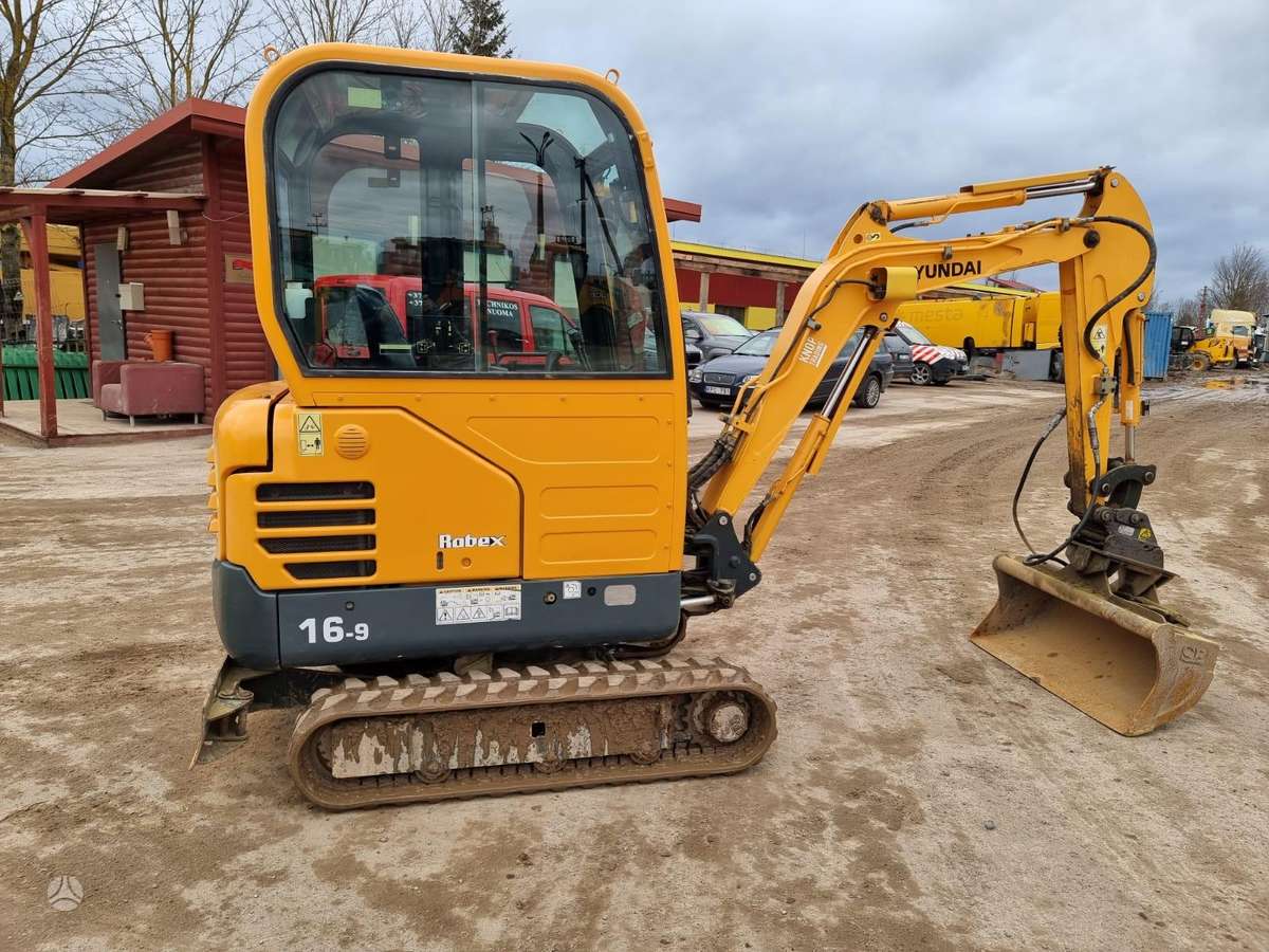 Hyundai R16-9, мини-экскаваторы
