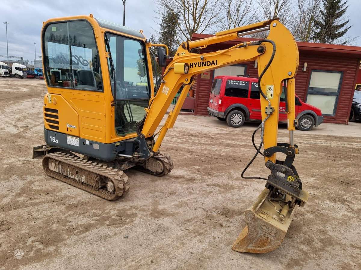 Hyundai R16-9, мини-экскаваторы