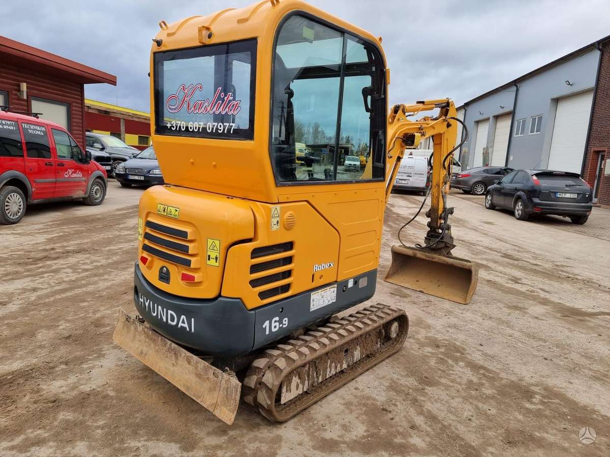 Hyundai R16-9, мини-экскаваторы
