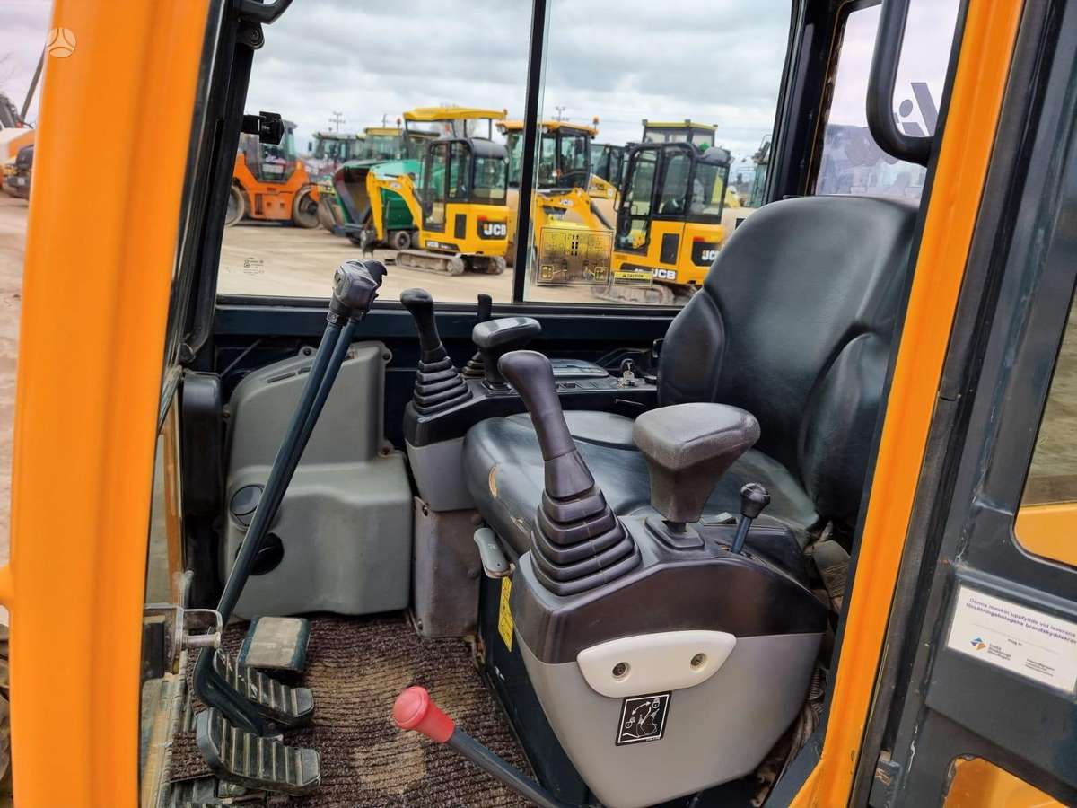 Hyundai R16-9, мини-экскаваторы