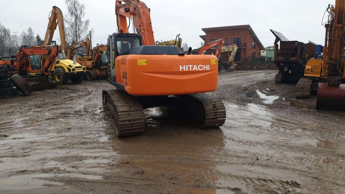 Hitachi ZX280 LC-3, ekskavatoriai