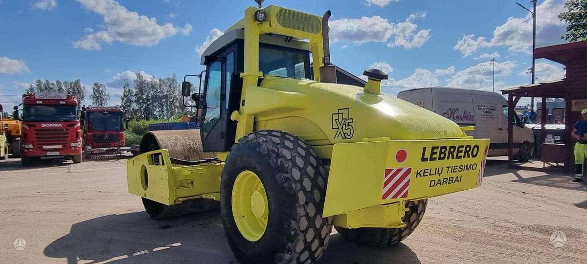 Bomag Lebrero X5, vibrator / compactor