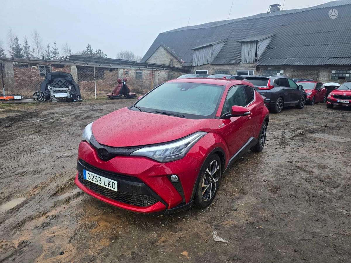 Toyota C-HR for parts