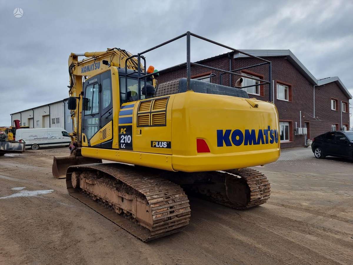 Komatsu PC 210 LC-10, excavator
