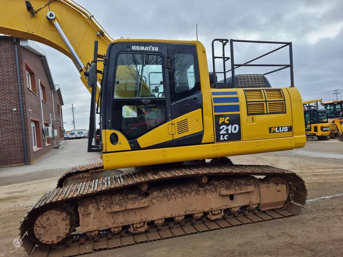 Komatsu PC 210 LC-10, экскаваторы