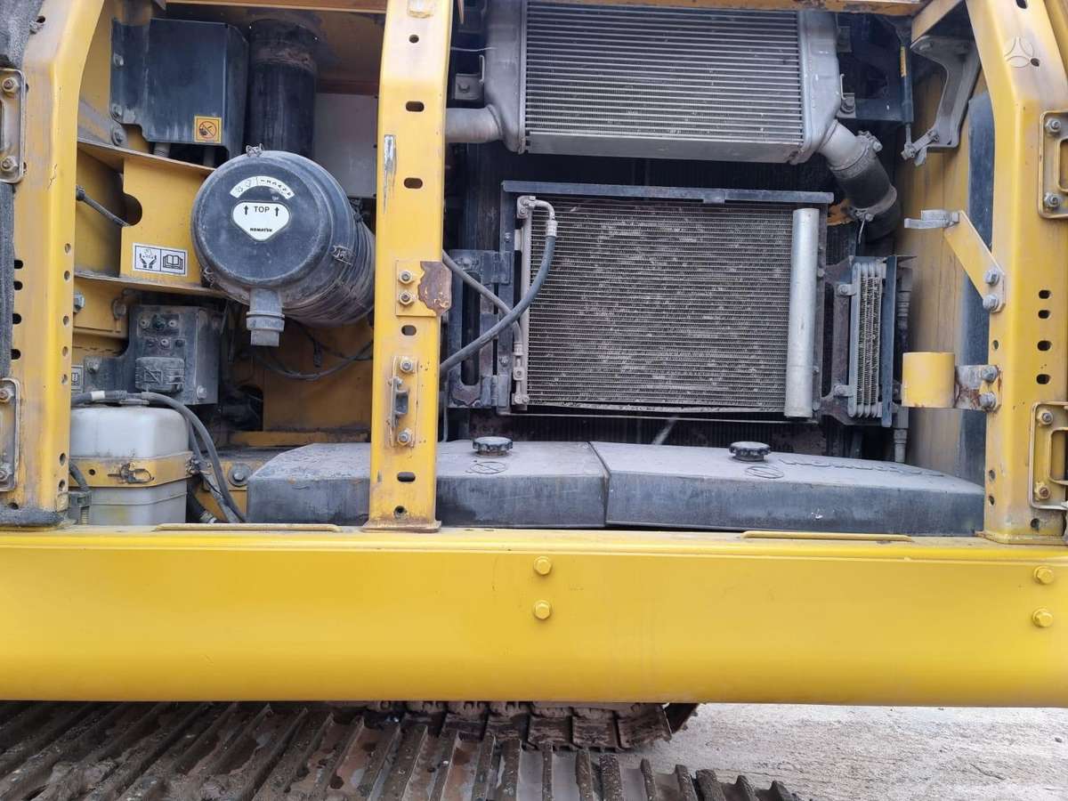 Komatsu PC 210 LC-10, экскаваторы
