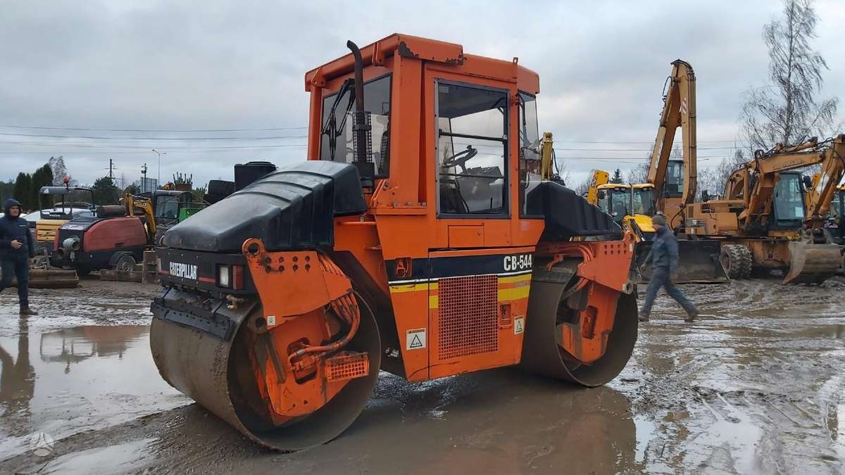 Caterpillar CB544, vibro technika