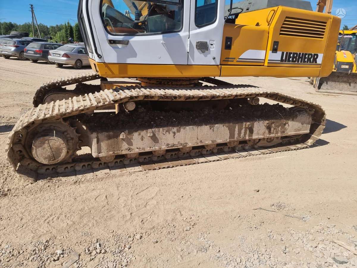 Liebherr R922, экскаваторы