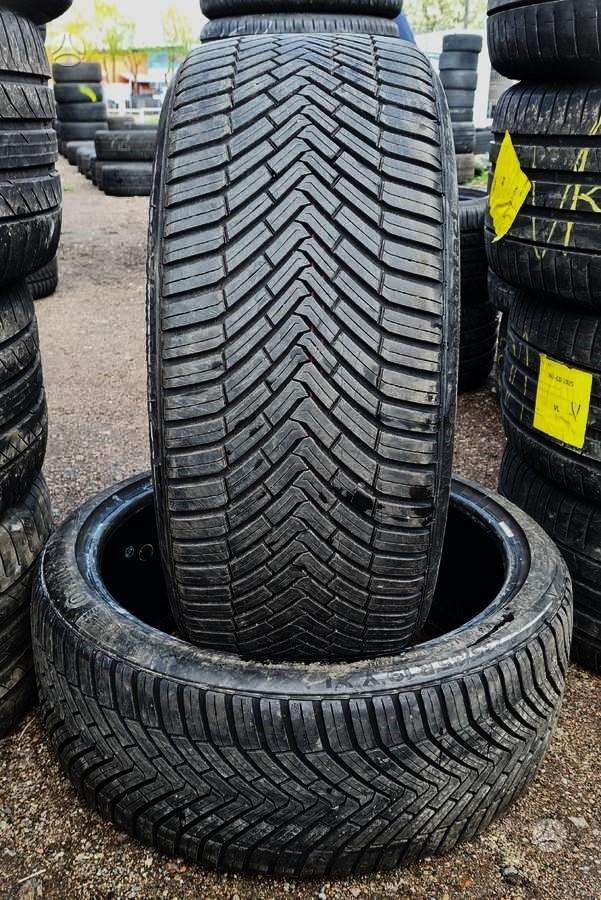 Continental, all-season 235/35 R19
