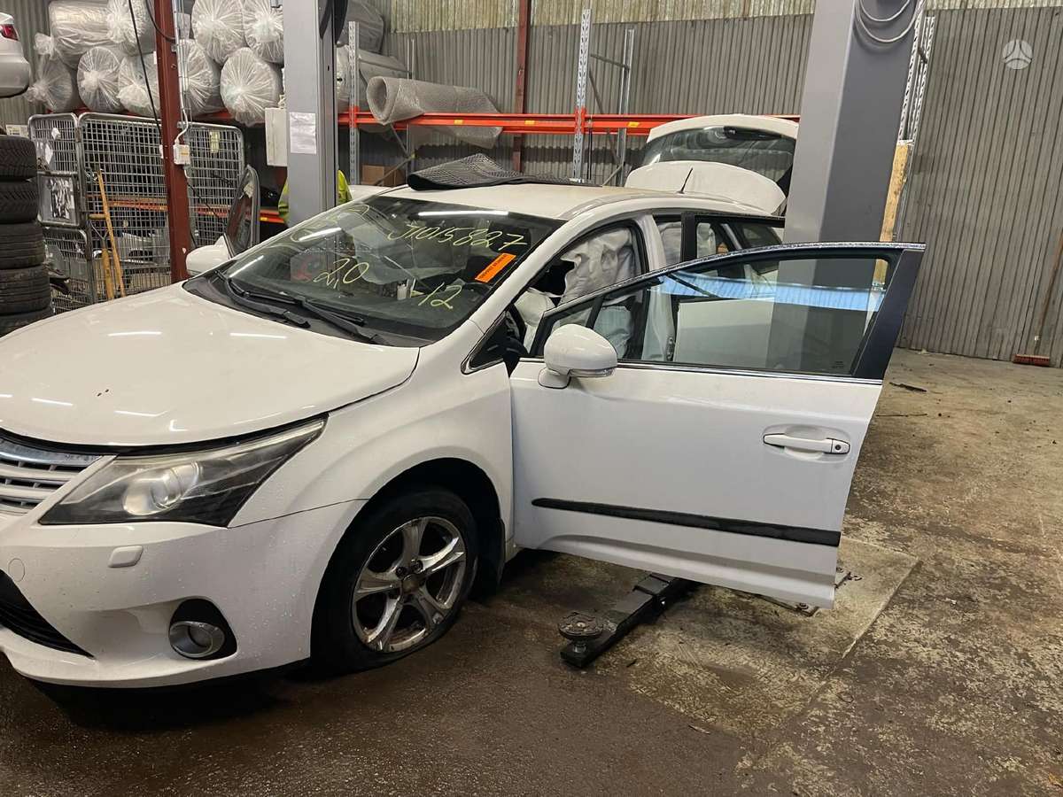 Toyota Avensis 1ad ftv