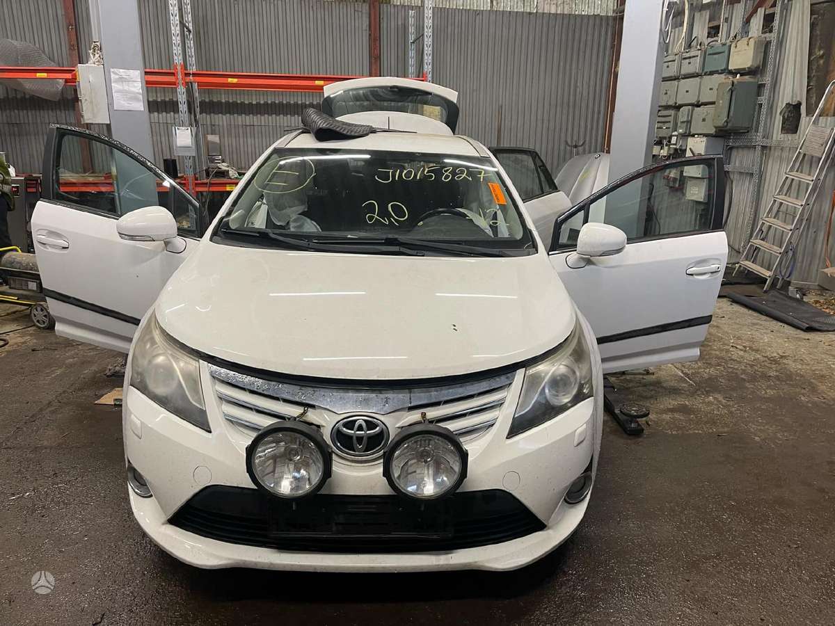 Toyota Avensis 1ad ftv