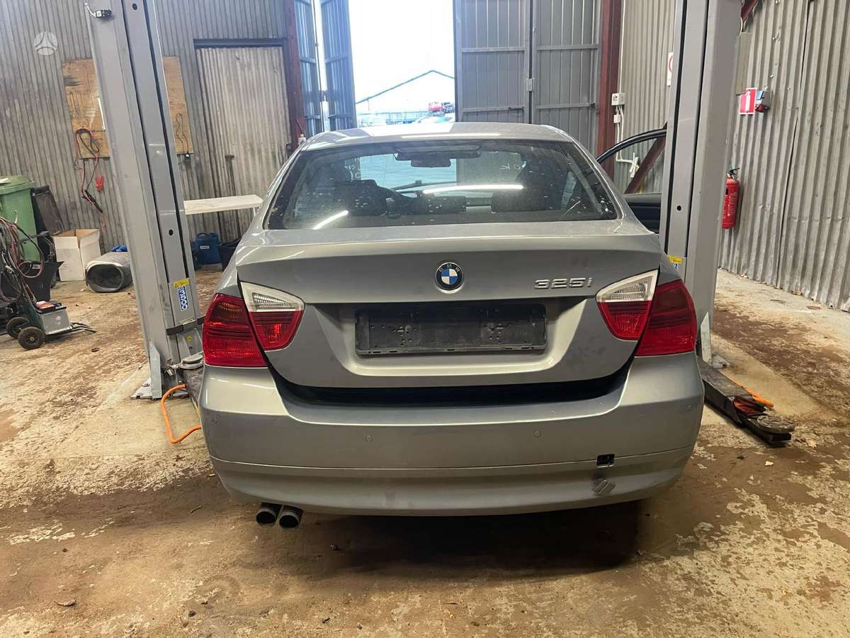 BMW 325 N52b25a
