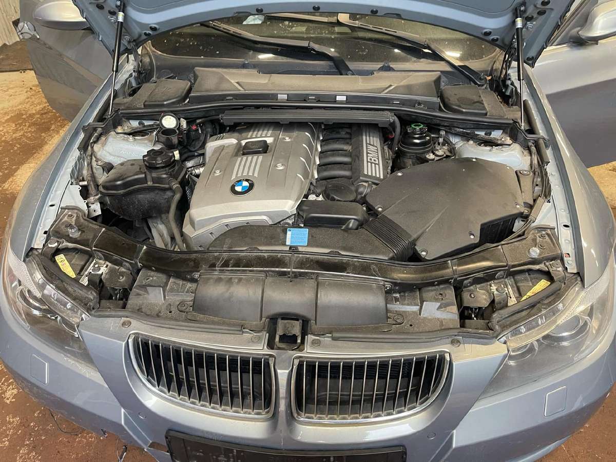 BMW 325 N52b25a