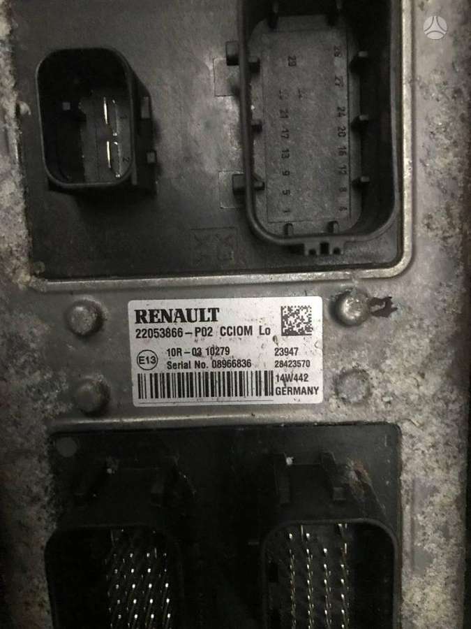Renault CCIOM blokas, vilcējs