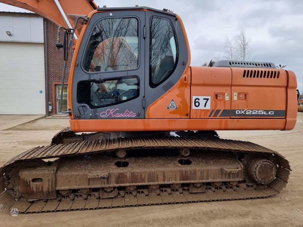 Doosan DX 225LC, ekskavatoriai