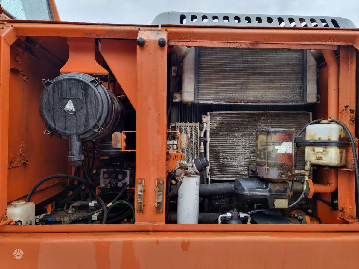 Doosan DX 225LC, excavator