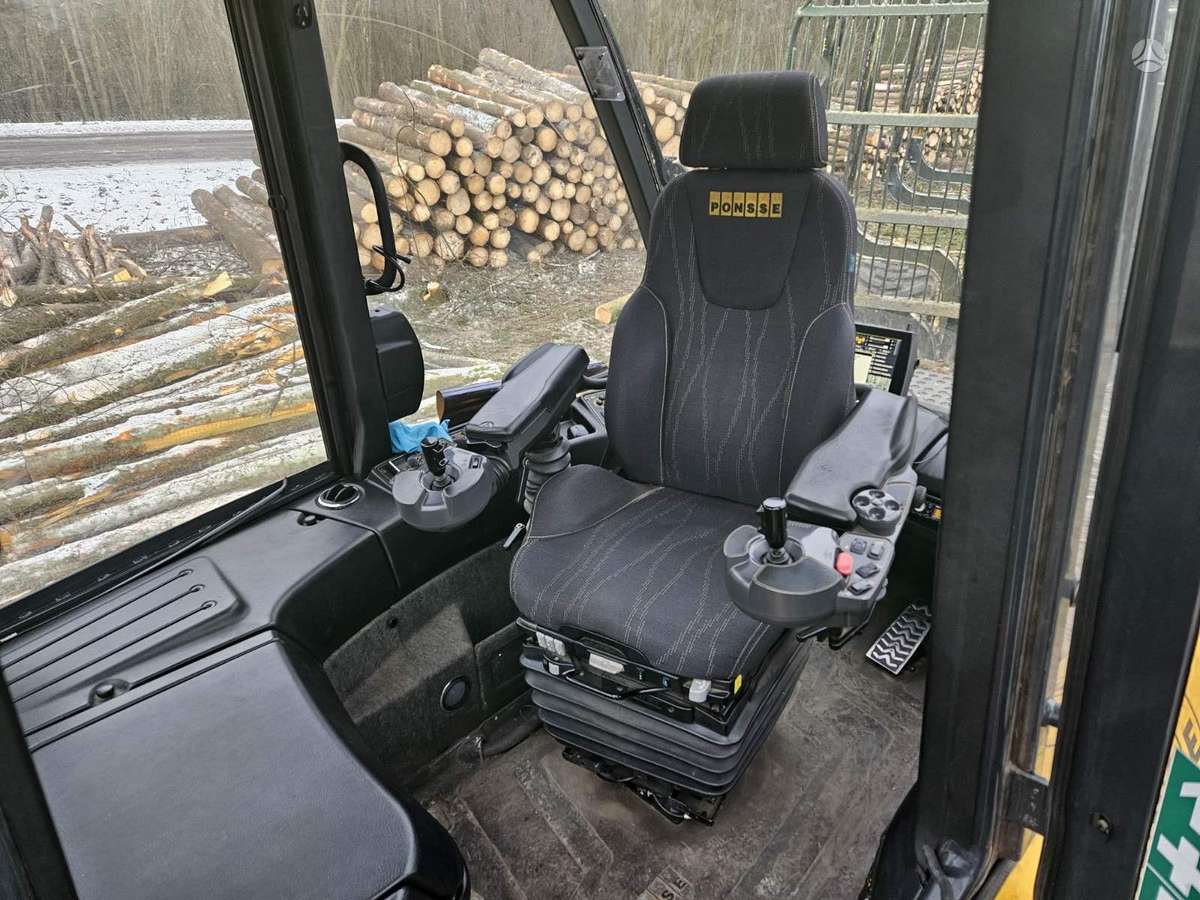 Ponsse Wisent, forwarders