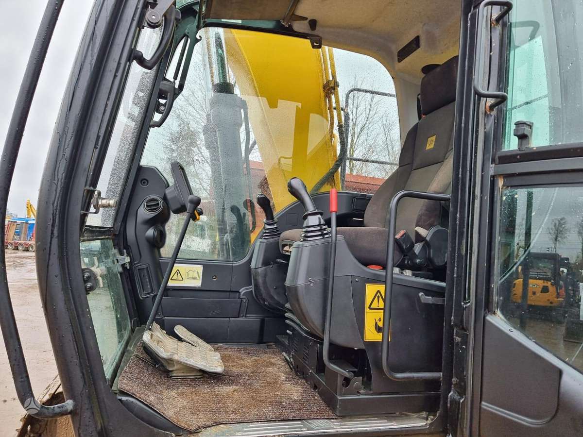 JCB JS 130 LC, экскаваторы