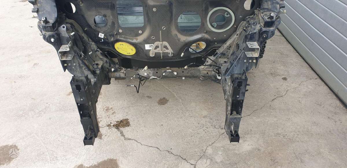 BMW i3 kėbulo dalys
