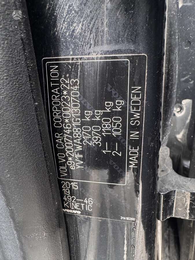 Volvo V60 dalimis. Visas dalimis katik gryžo