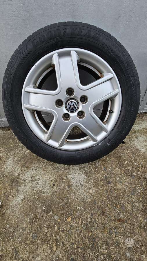 Goodyear, летние 215/55 R16