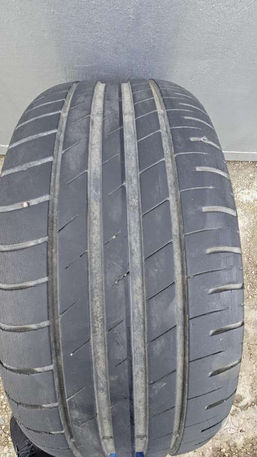 Goodyear, летние 215/55 R16