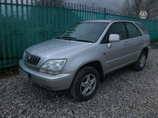Lexus RX 300 for parts