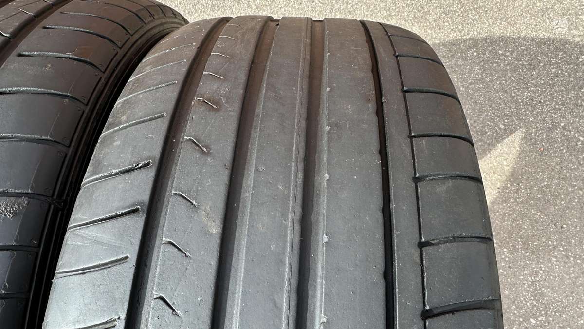 Dunlop, summer 255/40 R21