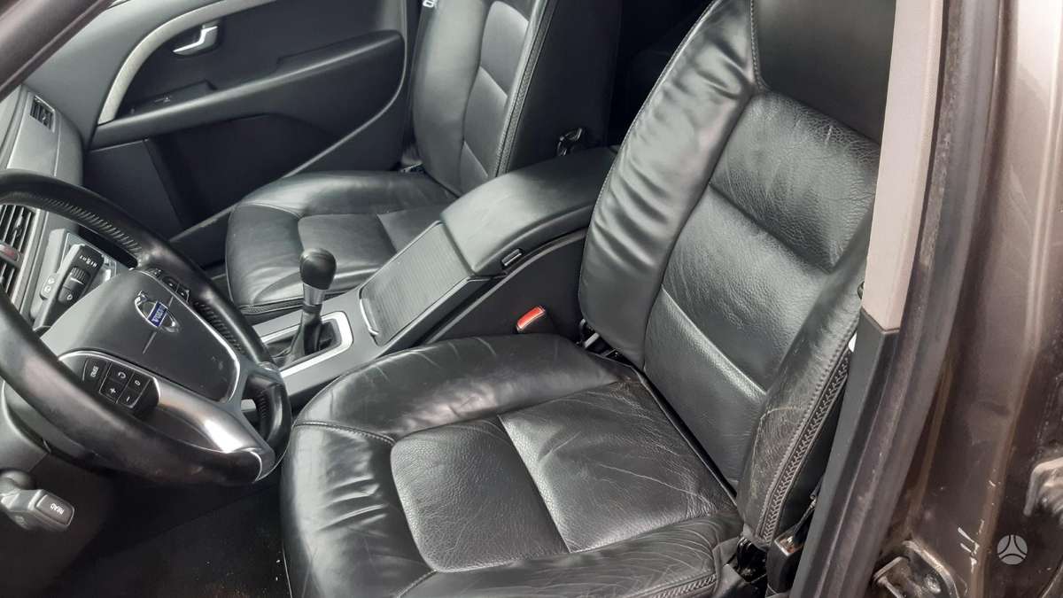 Volvo XC70