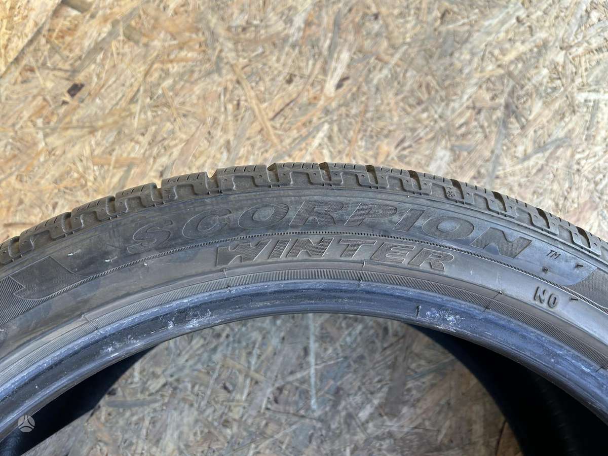 Pirelli Scorpion Winter, зимние 305/35 R21