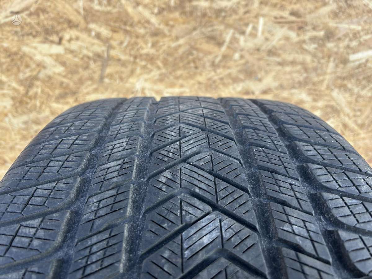 Pirelli Scorpion Winter, winter 305/35 R21