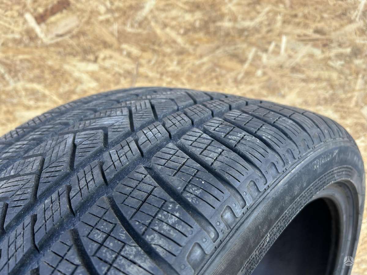 Pirelli Scorpion Winter, зимние 305/35 R21